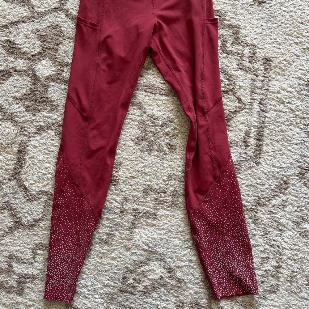 Zyia Light N Tight Reflective Pocket Leggings